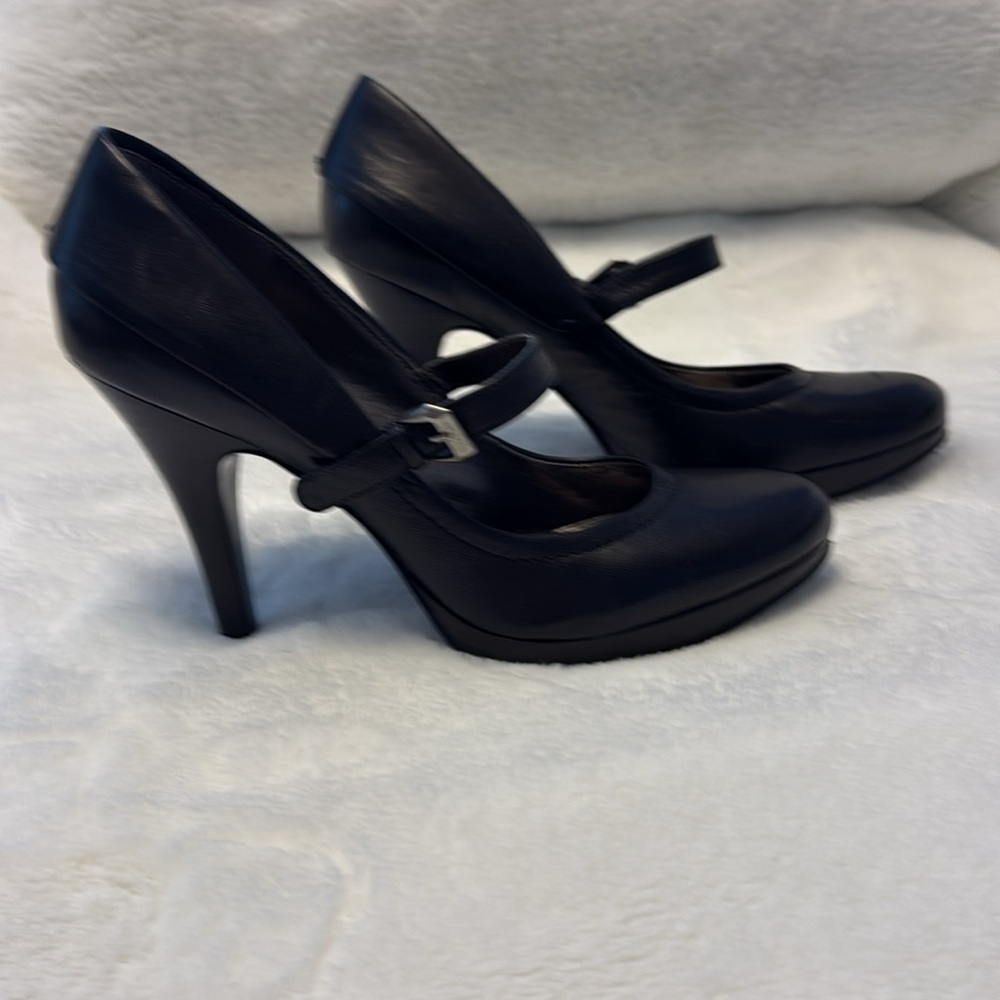 Nine West Black Mary Jane Heels - Picture 3 of 16